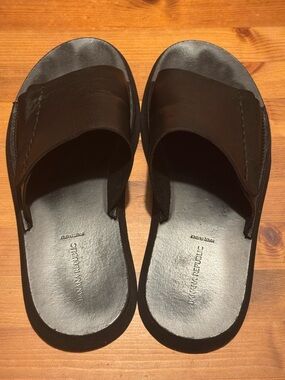 Banana Republic Men's Black Leather Slide Sandals